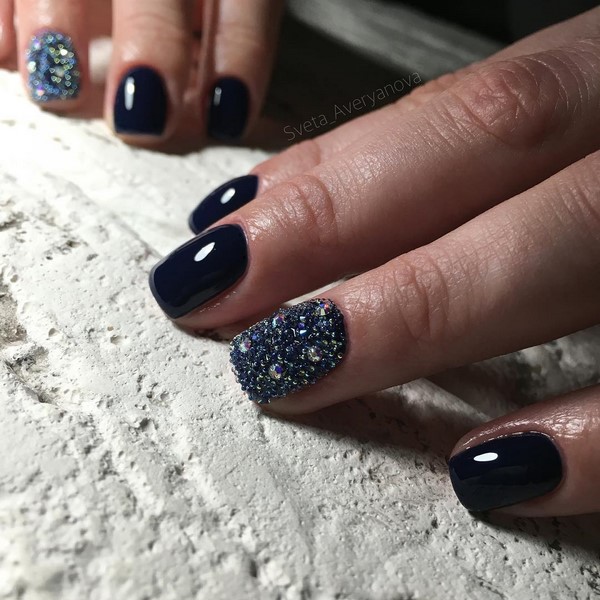 Nouvelle manucure hiver 2025-2026: TOP 10 des tendances du nail art hivernal