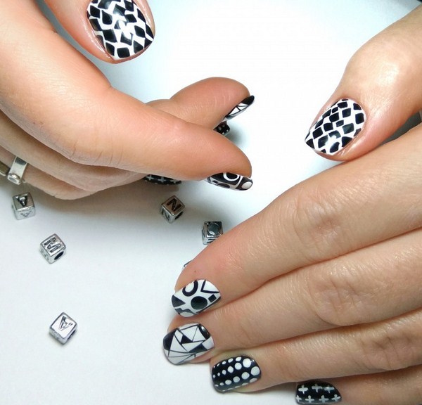 Design d'ongles à la mode 2025-2026: photo, beaux dessins sur les ongles