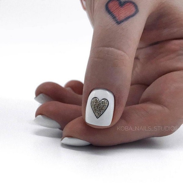 Tendances de manucure pour les très petits ongles 2025-2026: actualités de la mode et tendances du design