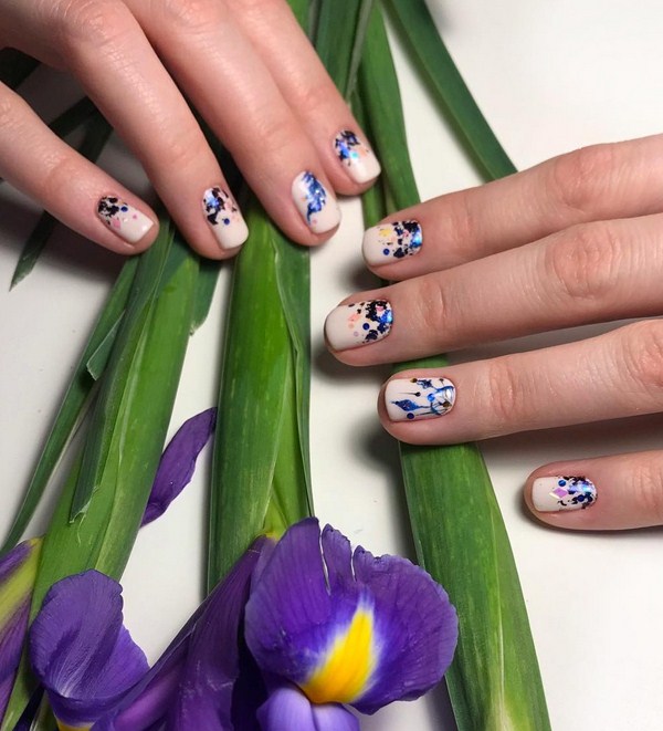 Tendances de manucure pour les très petits ongles 2025-2026: actualités de la mode et tendances du design