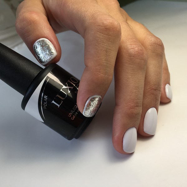 Tendances de manucure pour les très petits ongles 2025-2026: actualités de la mode et tendances du design