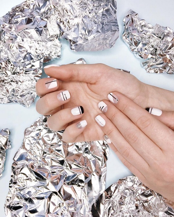 Tendances de manucure pour les très petits ongles 2025-2026: actualités de la mode et tendances du design