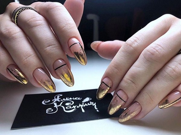 Ongles festifs à paillettes 2025-2026: la manucure la plus chic de la photo