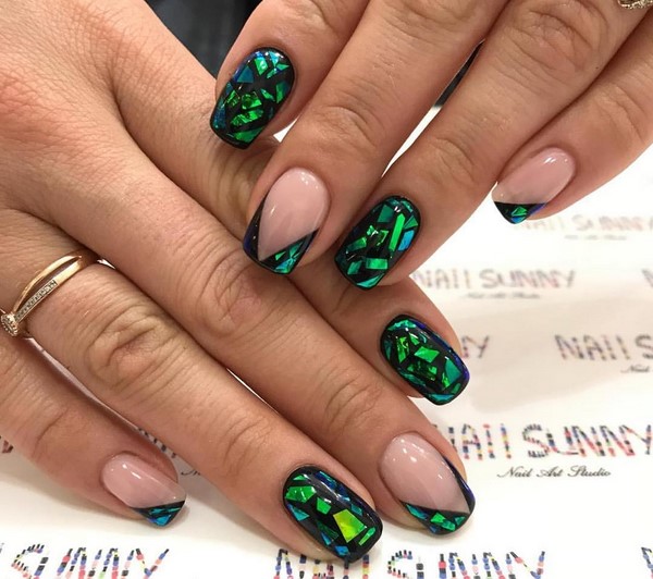 Ongles festifs à paillettes 2025-2026: la manucure la plus chic de la photo