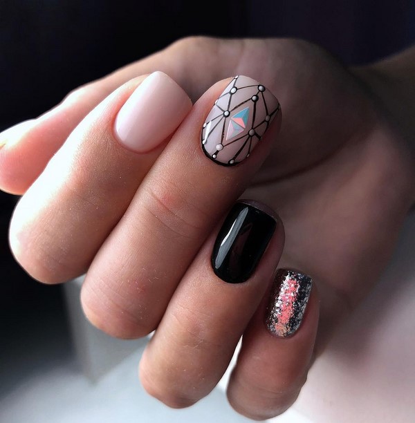 Ongles festifs à paillettes 2025-2026: la manucure la plus chic de la photo