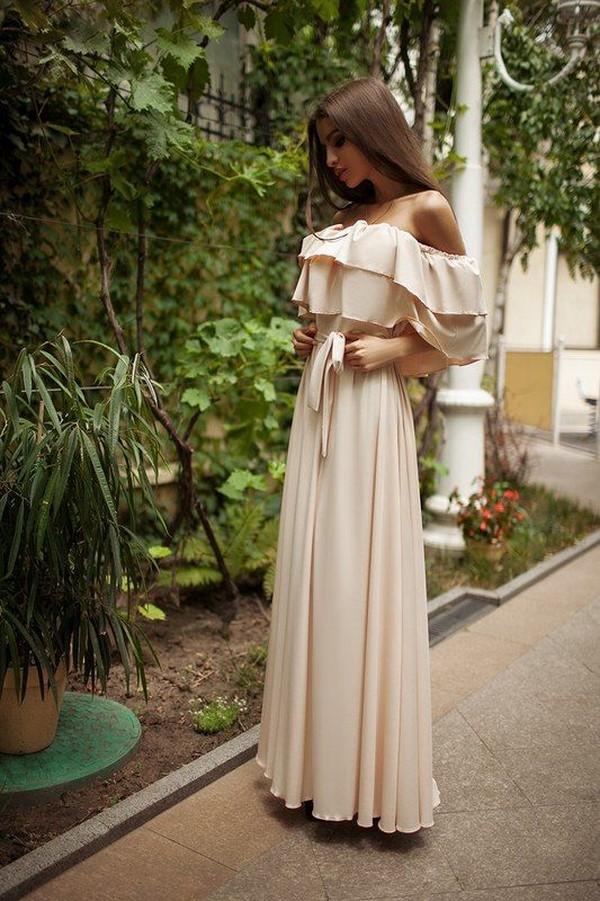 Robes étonnantes printemps-été 2026: tendances et tendances de la mode, les meilleures nouvelles photo