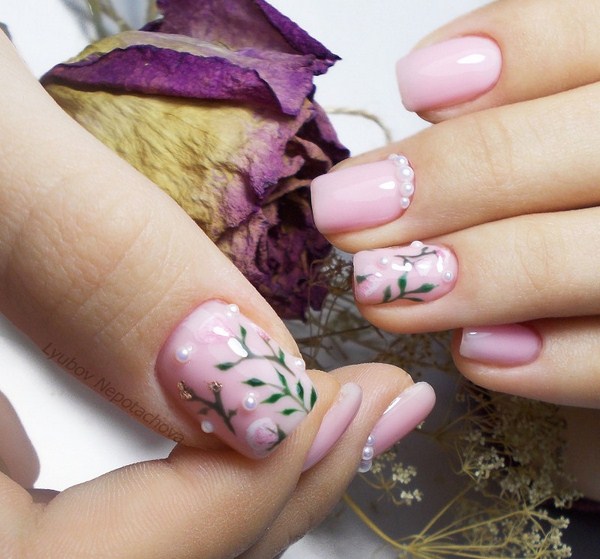 La manucure la plus à la mode avec des strass: de grandes idées et des photos colorées de la saison 2025-2026