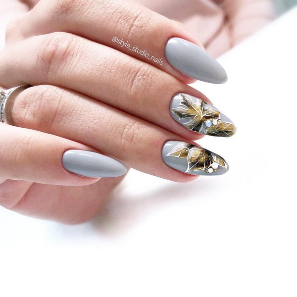 La manucure la plus à la mode avec des strass: de grandes idées et des photos colorées de la saison 2025-2026