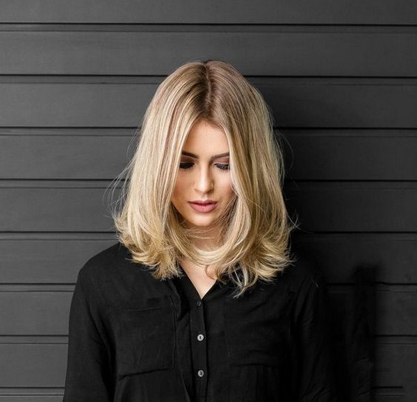 La coupe de cheveux principale de la saison 2025-2026 est un carré à la mode: des types de carrés à la mode et les meilleures nouveautés photo