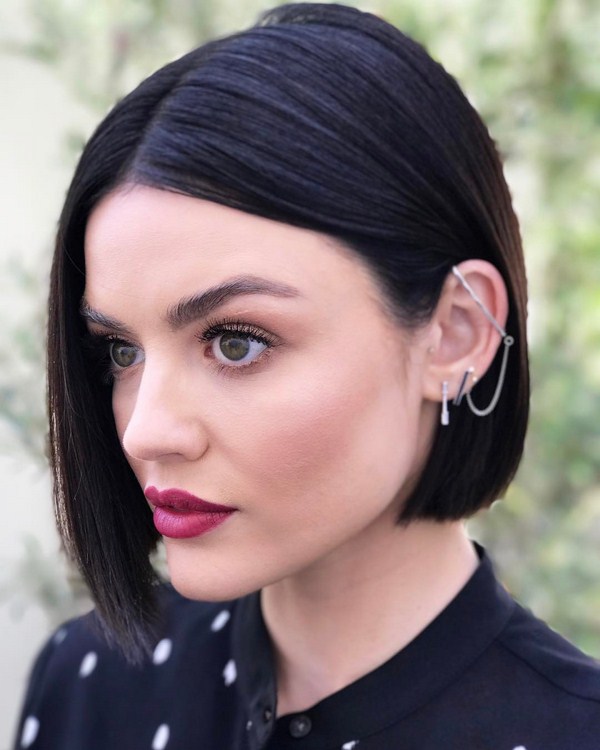 La coupe de cheveux principale de la saison 2025-2026 est un carré à la mode: des types de carrés à la mode et les meilleures nouveautés photo