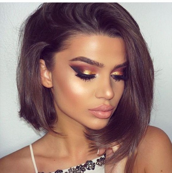 La coupe de cheveux principale de la saison 2025-2026 est un carré à la mode: des types de carrés à la mode et les meilleures nouveautés photo