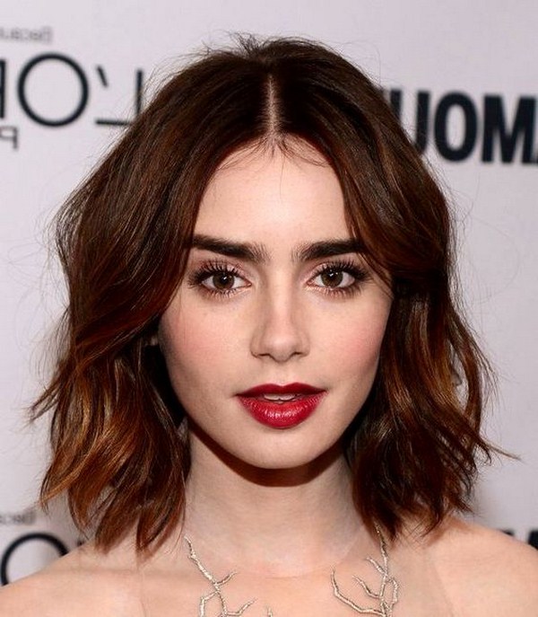 La coupe de cheveux principale de la saison 2025-2026 est un carré à la mode: des types de carrés à la mode et les meilleures nouveautés photo