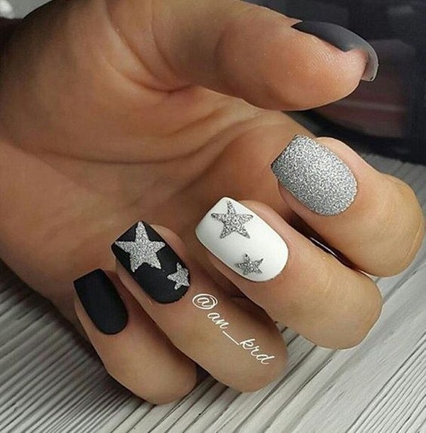 Manucure du Nouvel An 2026: photos, idées de manucure du Nouvel An