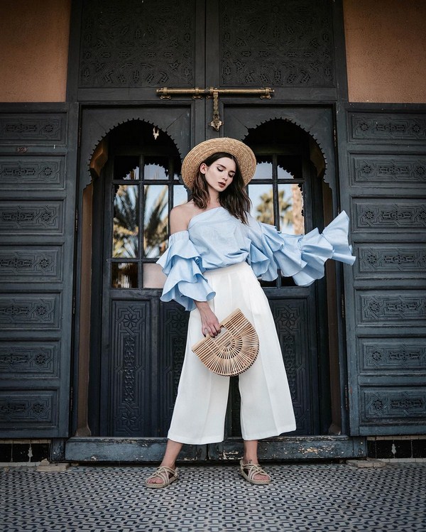 Pantalon étonnant printemps-été 2026: les 10 meilleures tendances, des looks nouveaux et frais avec un pantalon