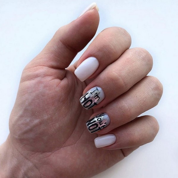 Ongles à la mode avec inscriptions: les meilleures idées et les nouveaux articles de la saison 2025-2026 sur la photo