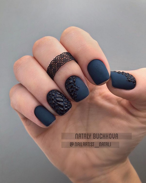 Tendance manucure sombre 2025-2026 - les meilleures tendances de la photo