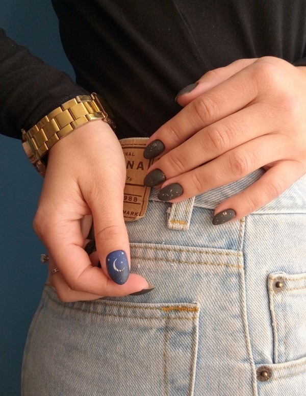 Tendance manucure sombre 2025-2026 - les meilleures tendances de la photo