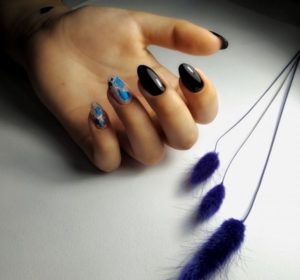 Tendance manucure sombre 2025-2026 - les meilleures tendances de la photo