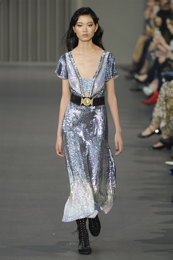 Tendances des robes 2025-2026 - actualités de la mode et dernières tendances