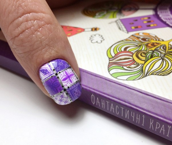 Le meilleur top 15 des tendances du design printanier de la manucure 2025-2026 sur la photo