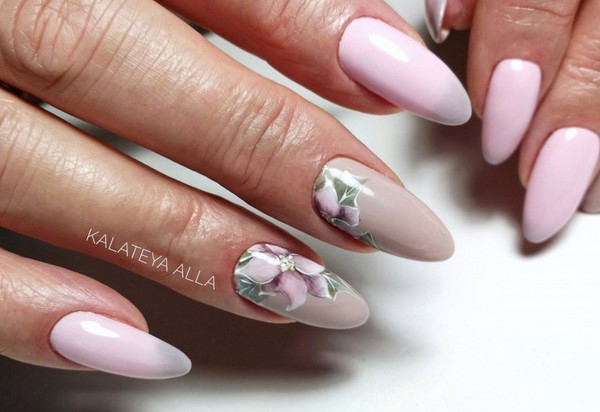 Le meilleur top 15 des tendances du design printanier de la manucure 2025-2026 sur la photo