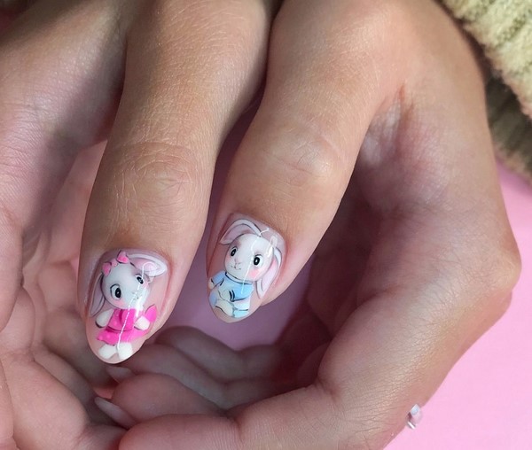 Le meilleur top 15 des tendances du design printanier de la manucure 2025-2026 sur la photo