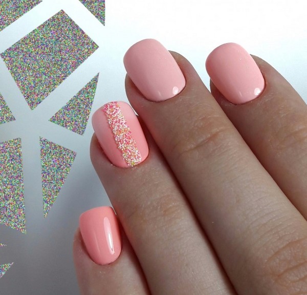 Le meilleur top 15 des tendances du design printanier de la manucure 2025-2026 sur la photo