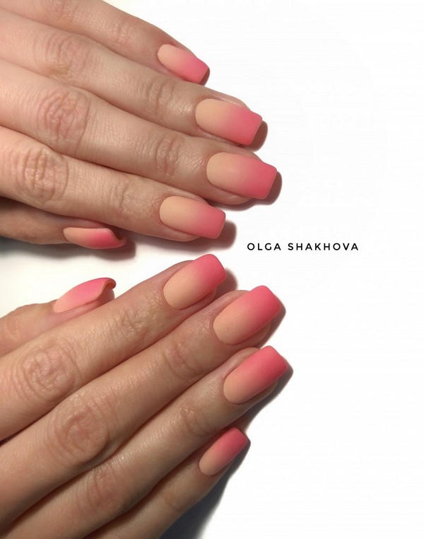 Le meilleur top 15 des tendances du design printanier de la manucure 2025-2026 sur la photo