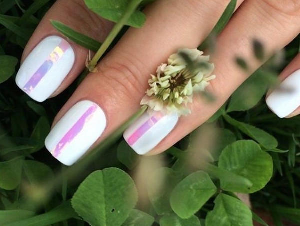 Le meilleur top 15 des tendances du design printanier de la manucure 2025-2026 sur la photo