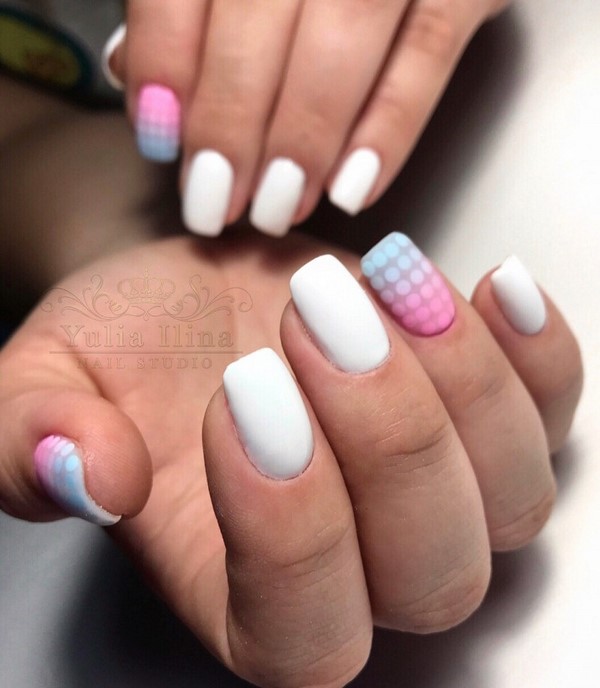 Le meilleur top 15 des tendances du design printanier de la manucure 2025-2026 sur la photo