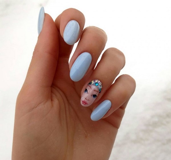 Le meilleur top 15 des tendances du design printanier de la manucure 2025-2026 sur la photo