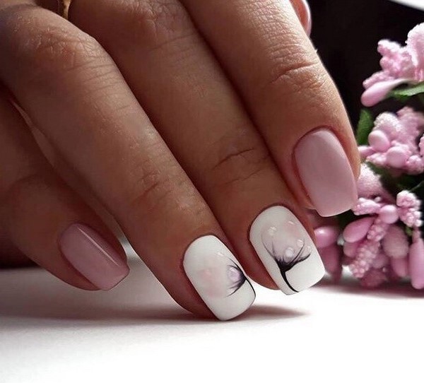 Le meilleur top 15 des tendances du design printanier de la manucure 2025-2026 sur la photo