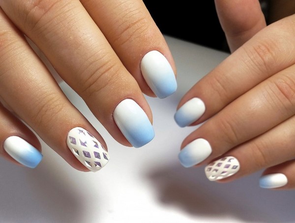 Le meilleur top 15 des tendances du design printanier de la manucure 2025-2026 sur la photo