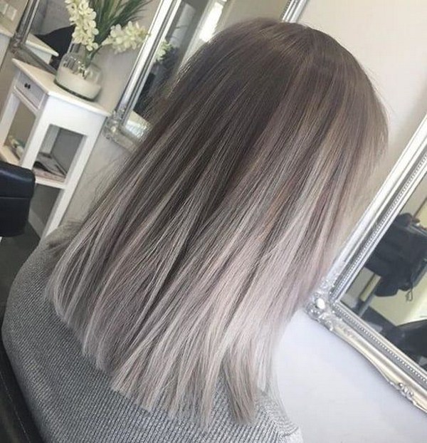 La coloration capillaire la plus en vogue 2025-2026: photo