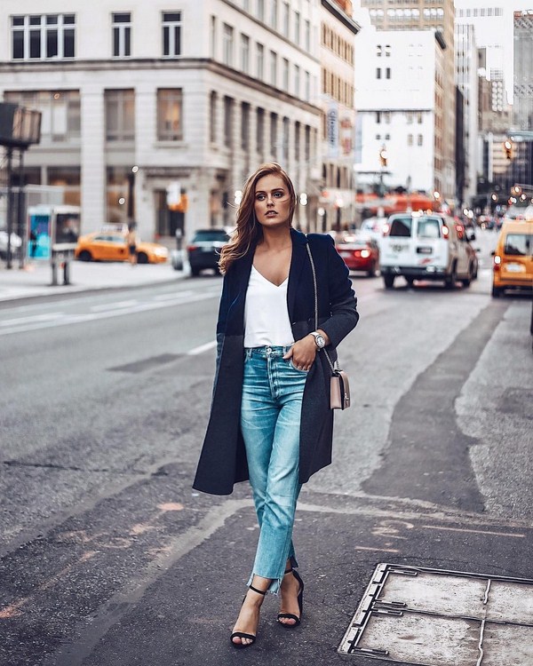 Nouveaux jeans tendance pour le printemps-été 2025-2026 - noeuds supérieurs pour le printemps et l'été