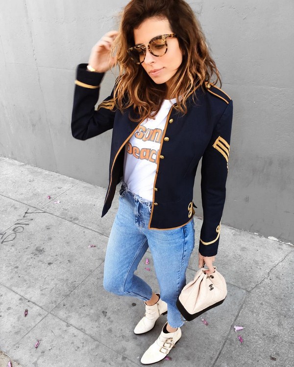 Nouveaux jeans tendance pour le printemps-été 2025-2026 - noeuds supérieurs pour le printemps et l'été