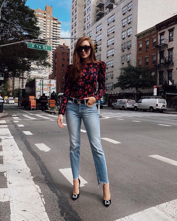 Nouveaux jeans tendance pour le printemps-été 2025-2026 - noeuds supérieurs pour le printemps et l'été