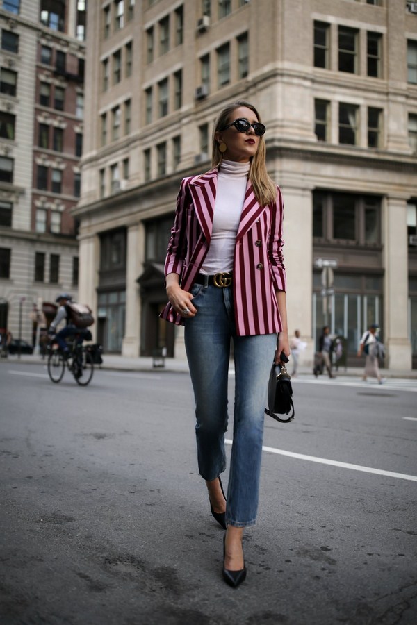 Nouveaux jeans tendance pour le printemps-été 2025-2026 - noeuds supérieurs pour le printemps et l'été