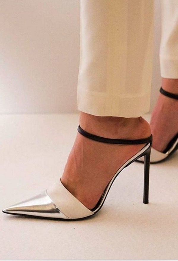 Tendances des chaussures pour femmes 2025-2026 - les meilleures nouvelles dans différents styles