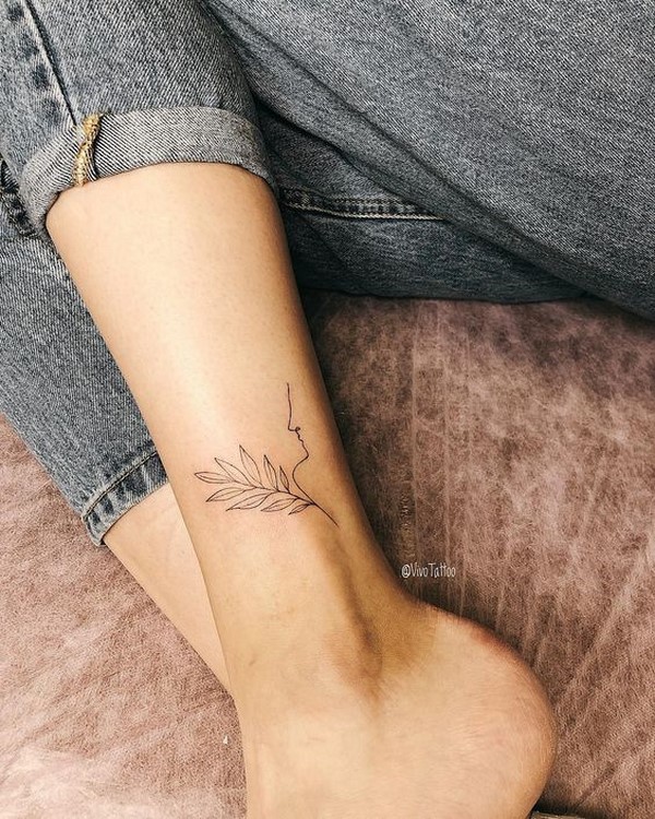 Idées de tatouage créatives 2025-2026 pour les filles - tendances de la mode sur la photo