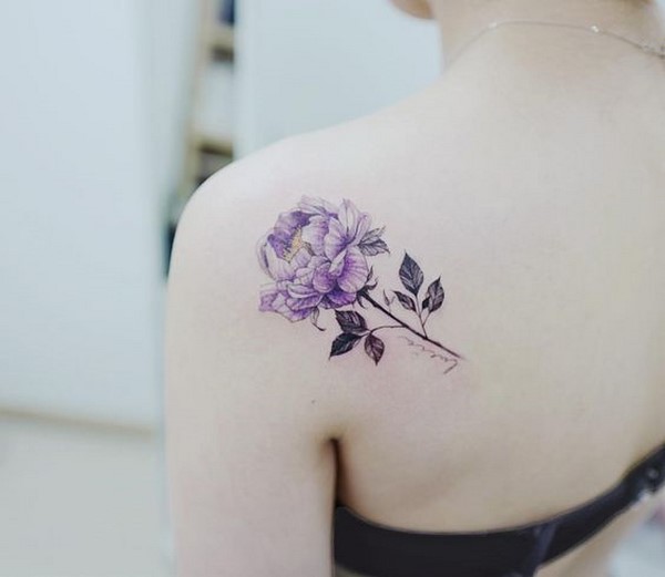 Idées de tatouage créatives 2025-2026 pour les filles - tendances de la mode sur la photo