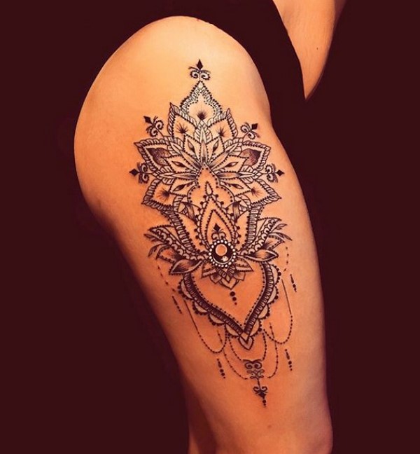 Idées de tatouage créatives 2025-2026 pour les filles - tendances de la mode sur la photo