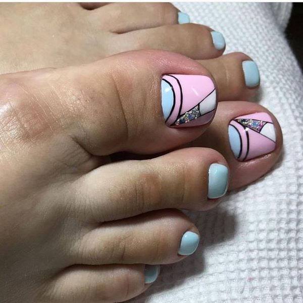 Conception de pédicure d'été 2026: les dernières tendances de la photo