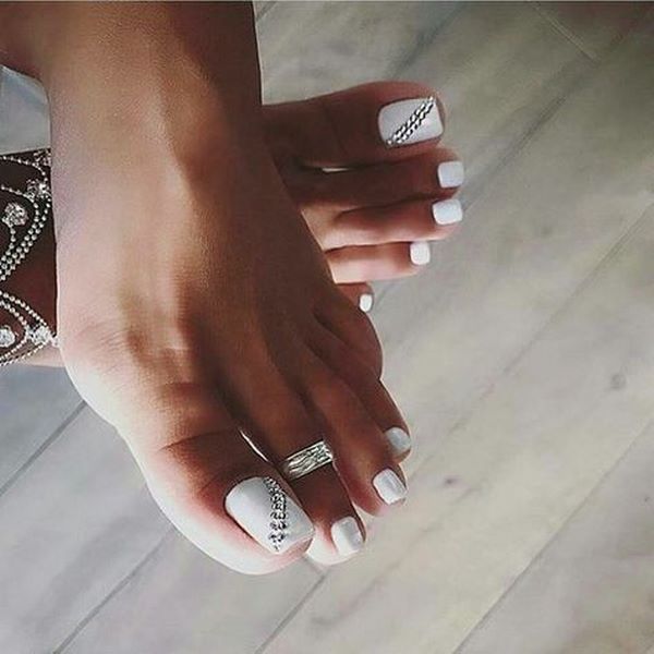 Conception de pédicure d'été 2026: les dernières tendances de la photo