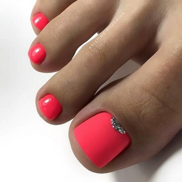 Conception de pédicure d'été 2026: les dernières tendances de la photo