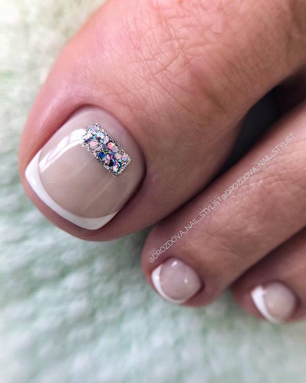 Conception de pédicure d'été 2026: les dernières tendances de la photo