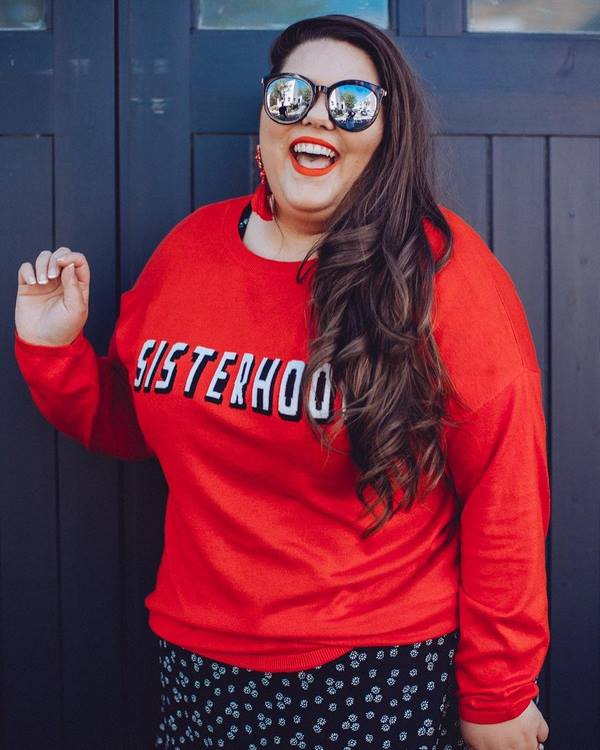 Des images charmantes pour les filles pleines pour l'automne-hiver 2025-2026: conseils photo