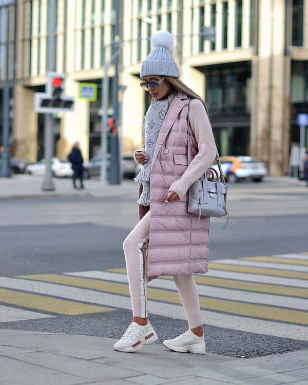 Options à la mode pour les vêtements d'extérieur automne-hiver 2025-2026: nouvelles photo