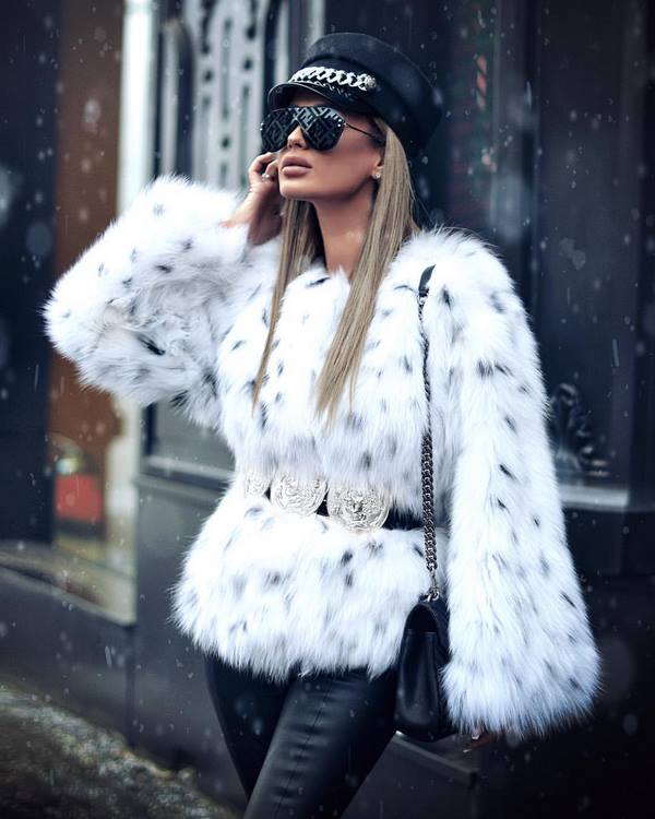 Options à la mode pour les vêtements d'extérieur automne-hiver 2025-2026: nouvelles photo