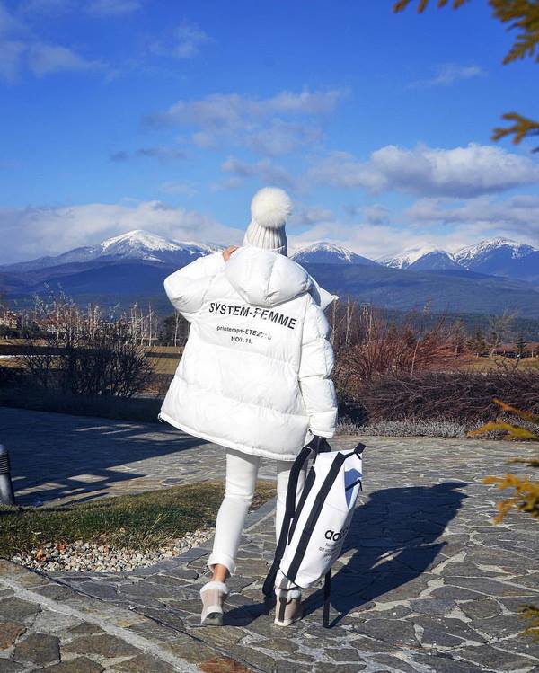 Options à la mode pour les vêtements d'extérieur automne-hiver 2025-2026: nouvelles photo